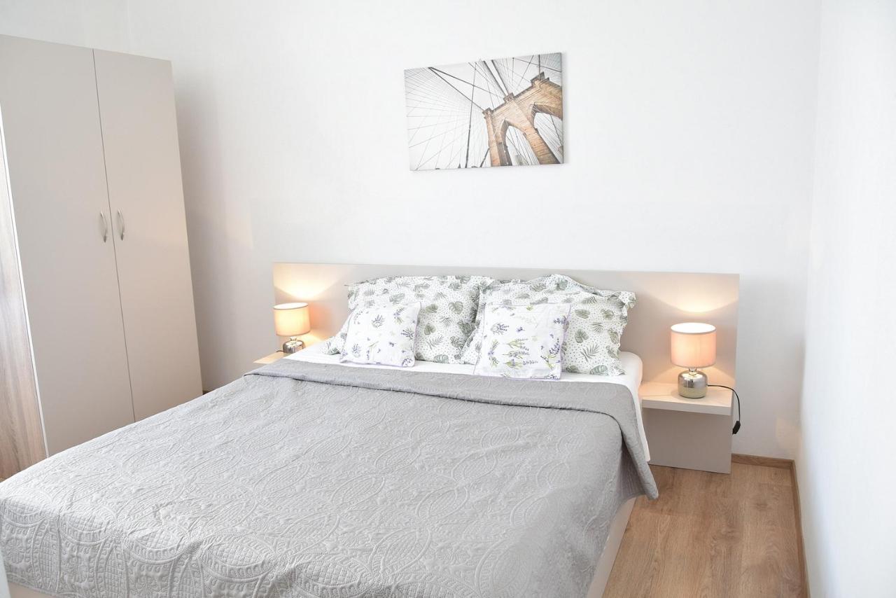 Villy City Apartment Palit Εξωτερικό φωτογραφία