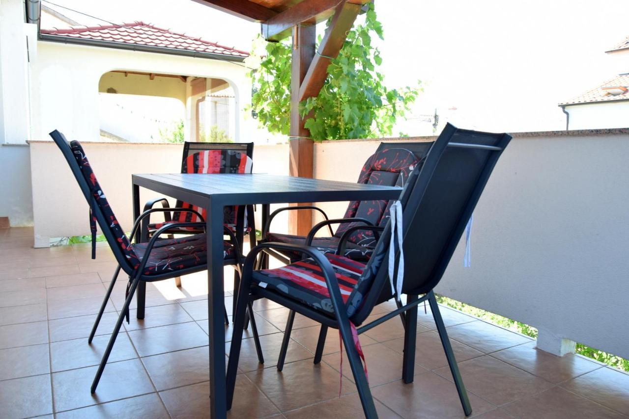 Villy City Apartment Palit Εξωτερικό φωτογραφία