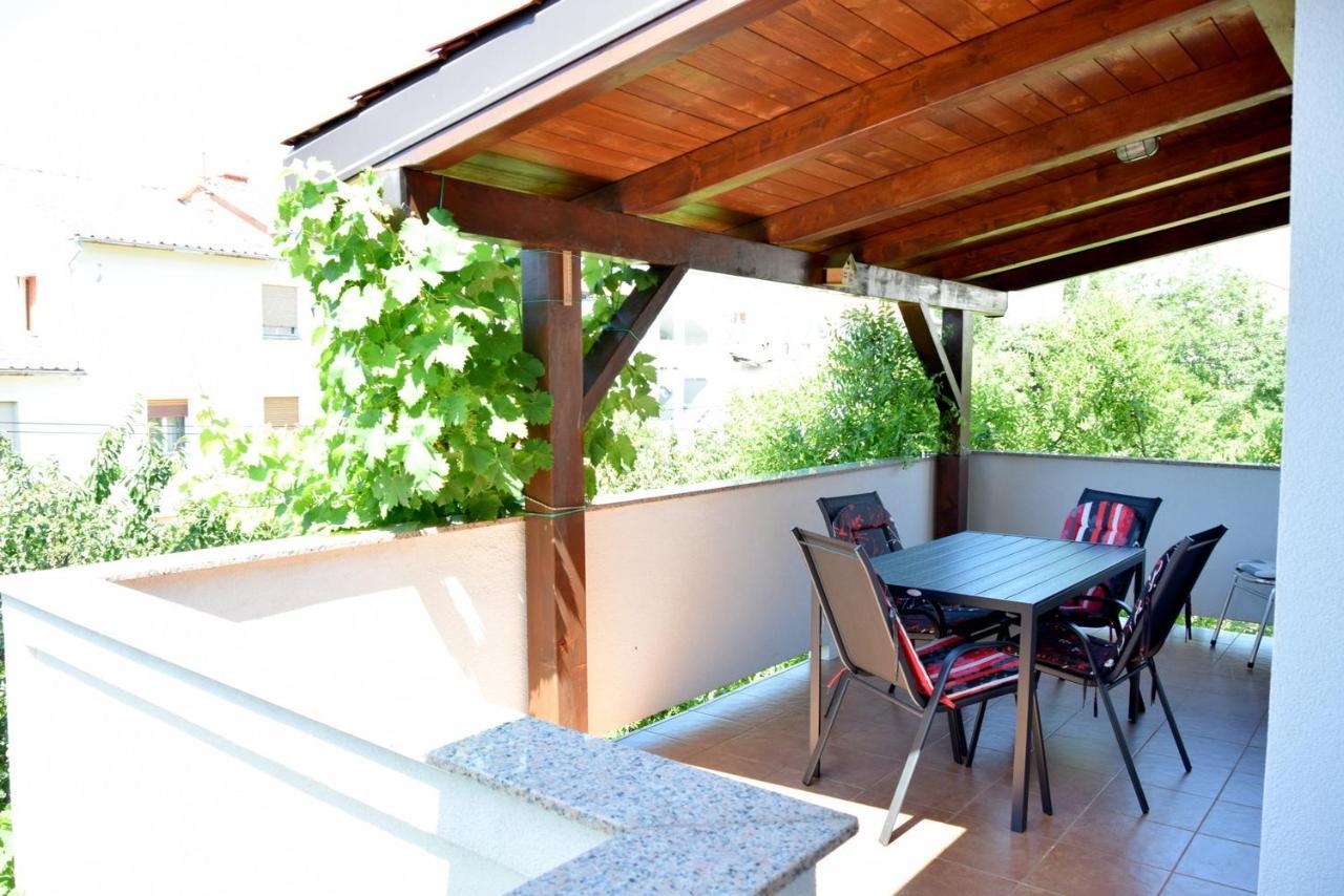 Villy City Apartment Palit Εξωτερικό φωτογραφία